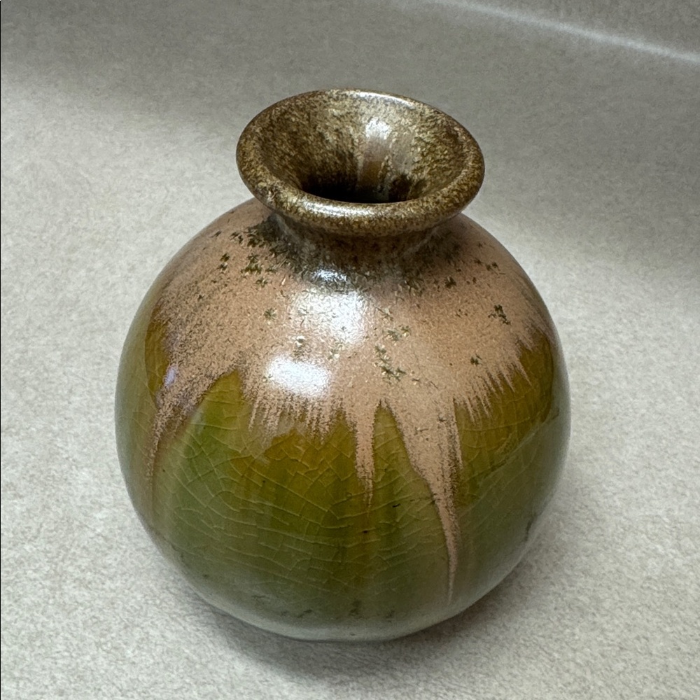 Green and Brown Ceramic drip glazed pottery vase - Picture 2 of 4